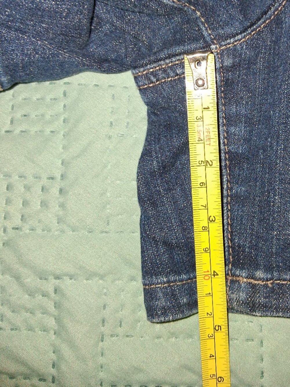 DKNY Jeans Women's Denim Shorts-size 12 - Picture 4 of 6